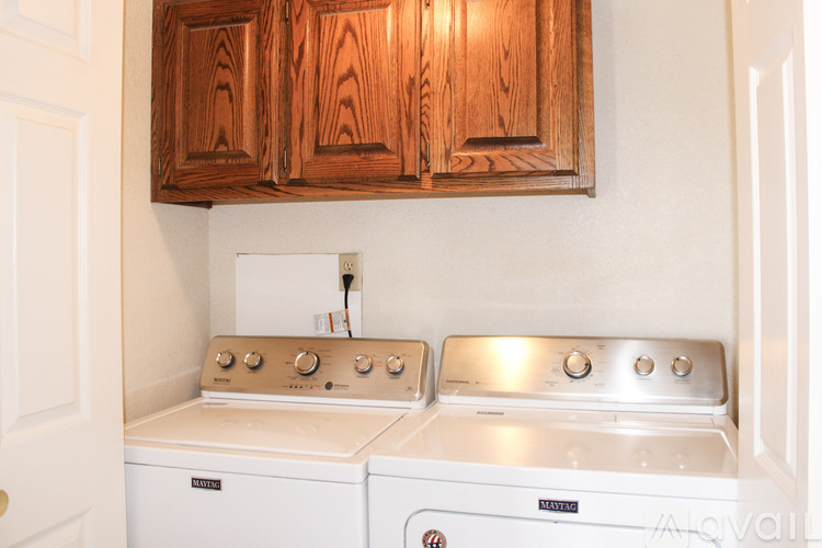 2022 Merrill Lane 3 Beds Condo for Rent - Photo gallery 5