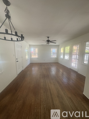 5438 Sylvia Avenue 1 Single Family Home for Rent - Photo gallery 3