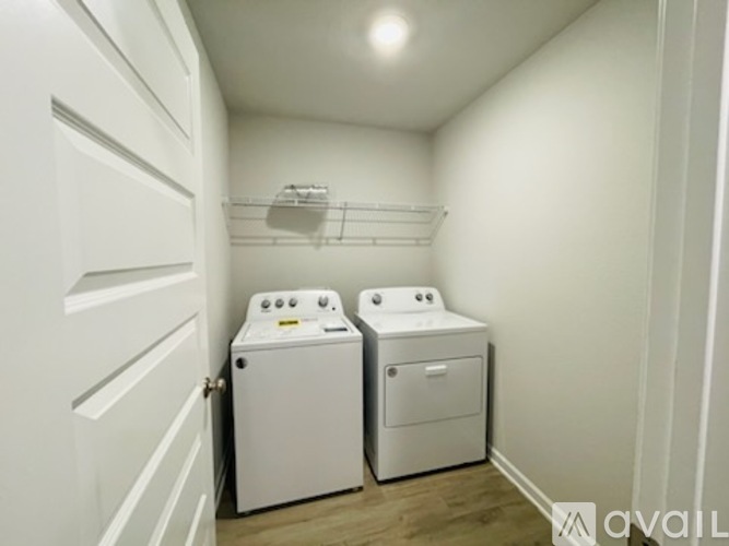 14422 Buttonwood Lane 4 Beds Single Family Home for Rent - Photo gallery 5