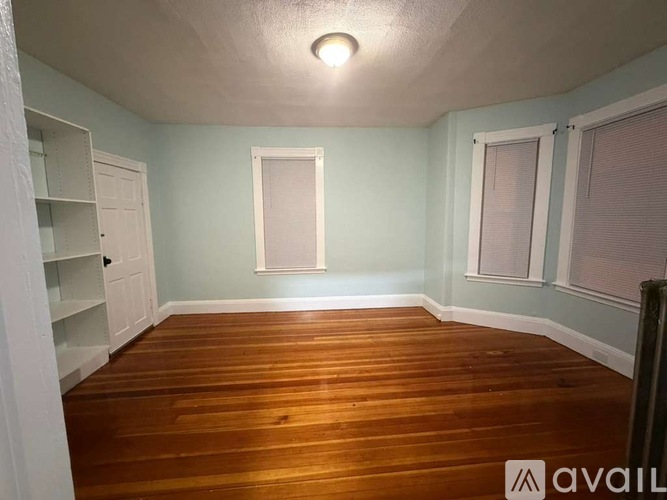 420 Hyde Park Avenue 4 Beds Single Family Home for Rent - Photo gallery 3