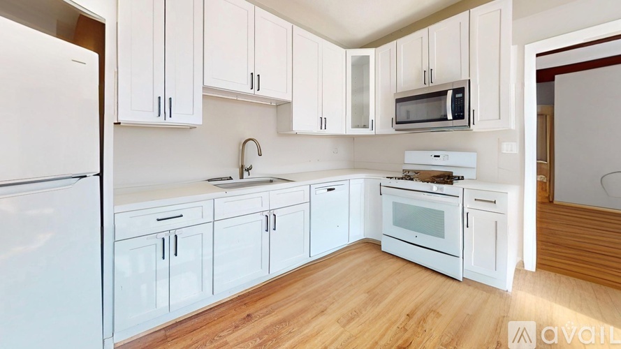12 Lyman St 4 Beds Apartment for Rent - Photo gallery 1