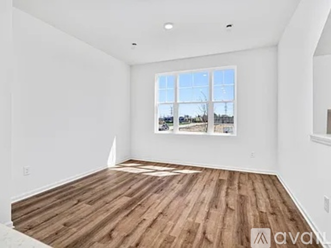 2032 Yellowstone Boulevard 2 Beds Townhouse for Rent - Photo gallery 5