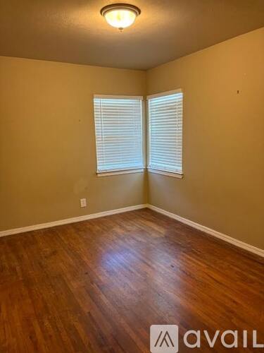 4709 North Arthur Avenue 2 Beds Single Family Home for Rent - Photo gallery 4
