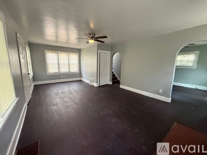 745 Noble Ave 3 Beds Single Family Home for Rent - Photo gallery 3