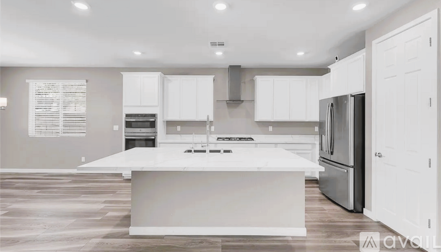 750 Agate Hills Street 4 Beds Single Family Home for Rent - Photo gallery 2