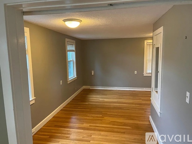 90 River Road 2 Beds Single Family Home for Rent - Photo gallery 4