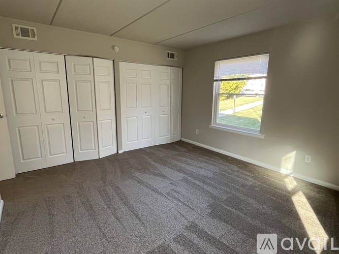 1316 West Chester Pike 2 Beds Apartment for Rent - Photo gallery 4
