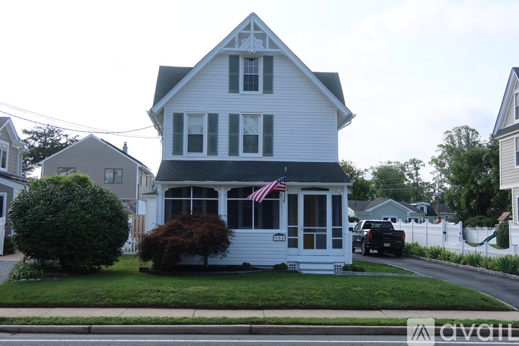 904 Arnold Avenue 4 Beds Single Family Home for Rent - Photo gallery 2
