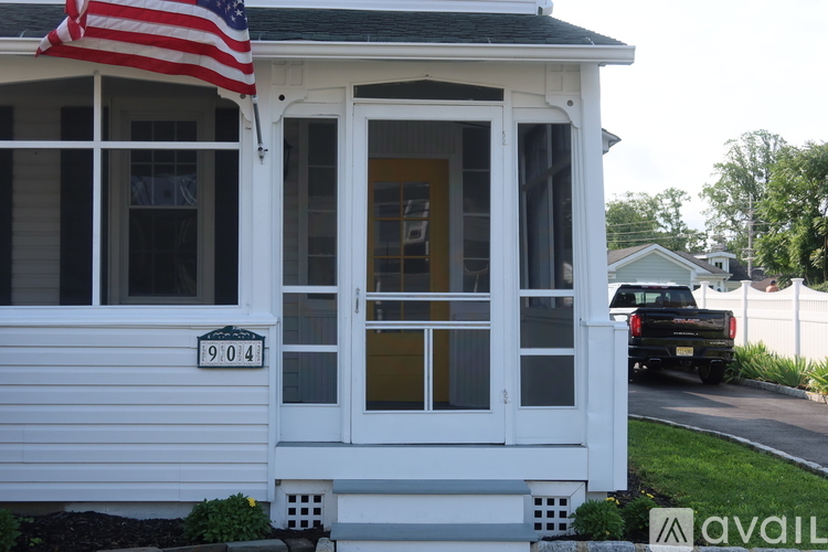 904 Arnold Avenue 4 Beds Single Family Home for Rent - Photo gallery 4
