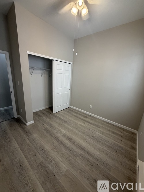 537 West Olney Avenue 2 Beds Single Family Home for Rent - Photo gallery 2