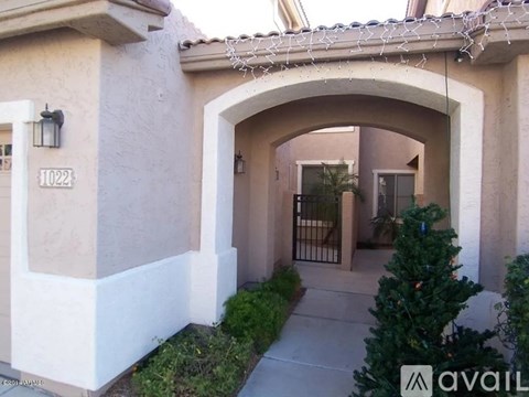 1024 East Frye Road 3 Beds Apartment for Rent