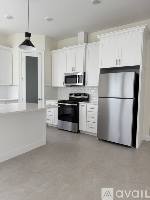 917 East Tucker Street 3 Beds Single Family Home for Rent - Photo gallery 4