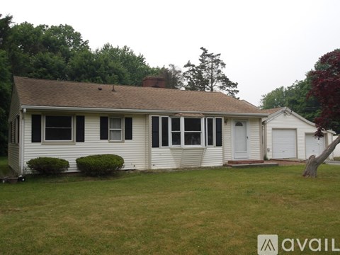 75 Fairview Drive 3 Beds Apartment for Rent