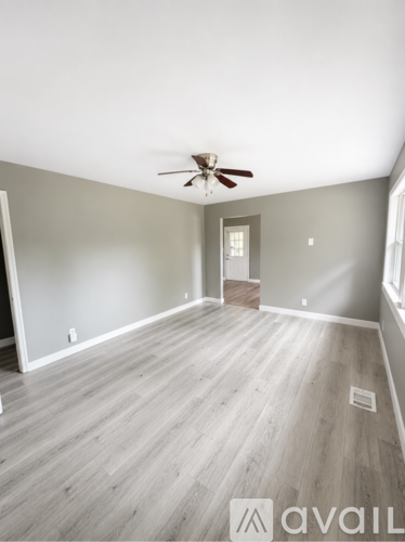 1143 Oakley Drive 3 Beds Single Family Home for Rent - Photo gallery 3