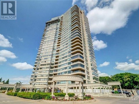 205 - 1480 RIVERSIDE DRIVE 2 Beds Apartment for Rent