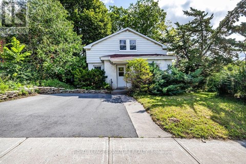UNIT 2 - 688 AYLMER STREET 8 Beds Apartment for Rent