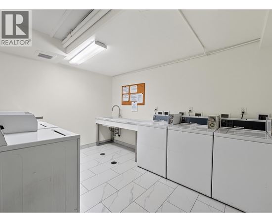 104 170 W 4TH STREET 2 Beds Apartment, Home for Rent - Photo gallery 4