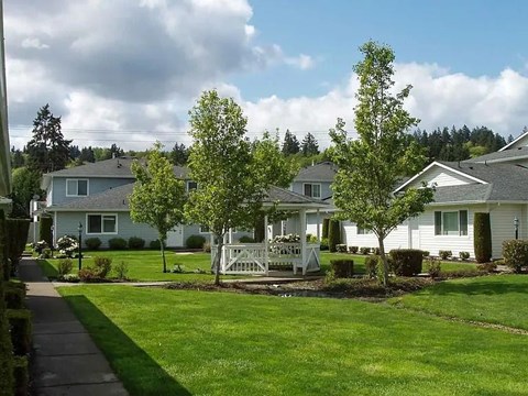 1022 10Th Ave SE 2 Beds Apartment for Rent