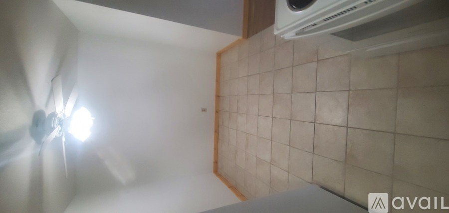1705 La Cres St 2 Beds Apartment for Rent - Photo gallery 3