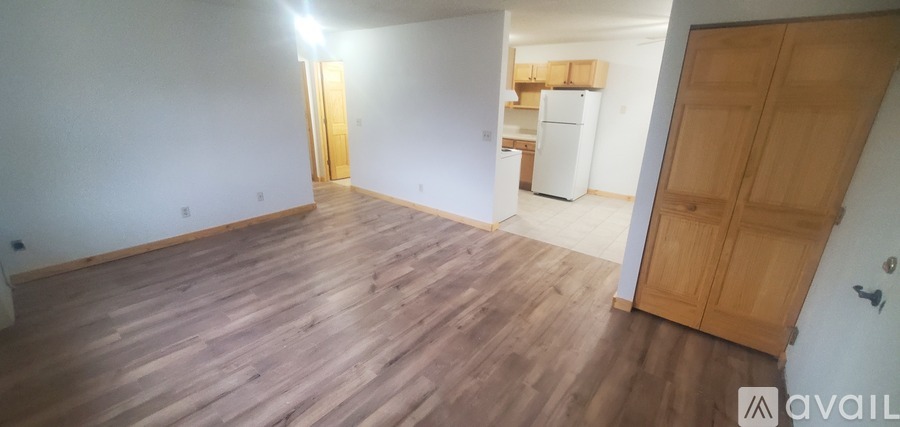 1705 La Cres St 2 Beds Apartment for Rent - Photo gallery 4