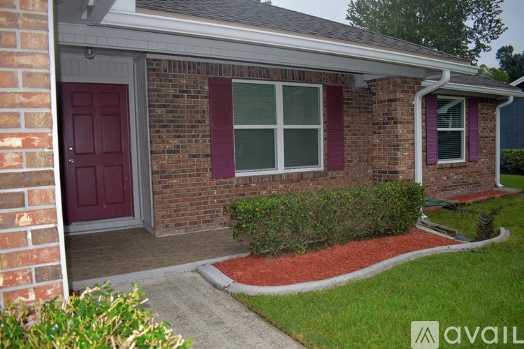 10439 Inverness Dr 3 Beds Single Family Home for Rent - Photo gallery 3