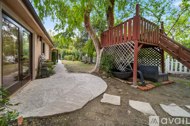3370 Camino De La Cumbre 3 Beds Single Family Home for Rent - Photo gallery 2