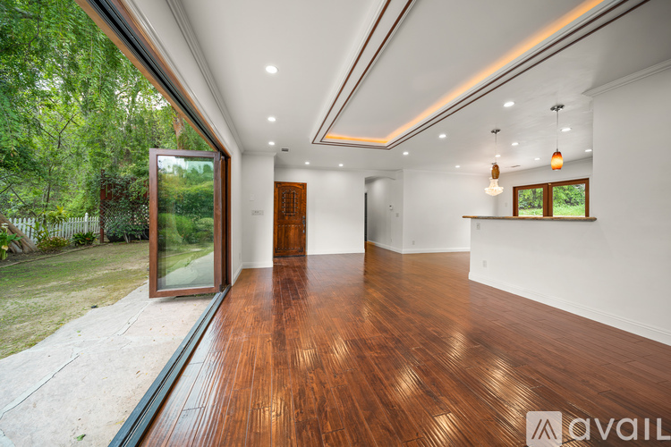 3370 Camino De La Cumbre 3 Beds Single Family Home for Rent - Photo gallery 4