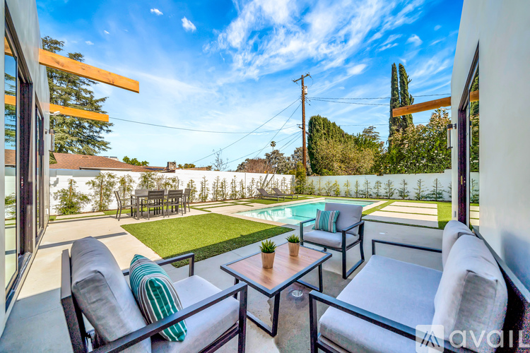 5450 Oakdale Ave 3 Beds Single Family Home for Rent - Photo gallery 5