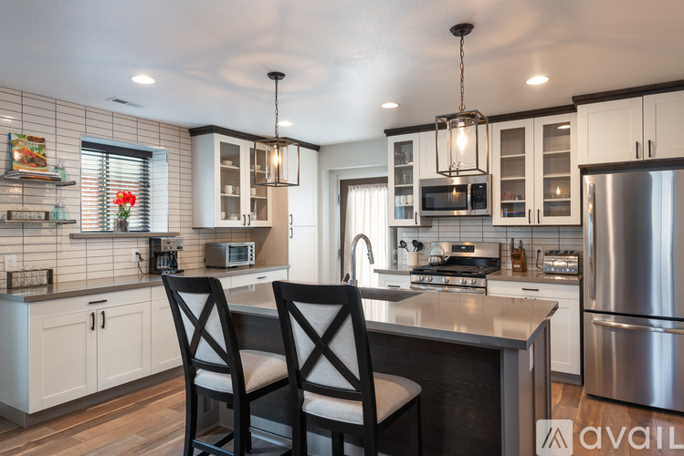 2655 Steele Street 4 Beds Single Family Home for Rent - Photo gallery 2