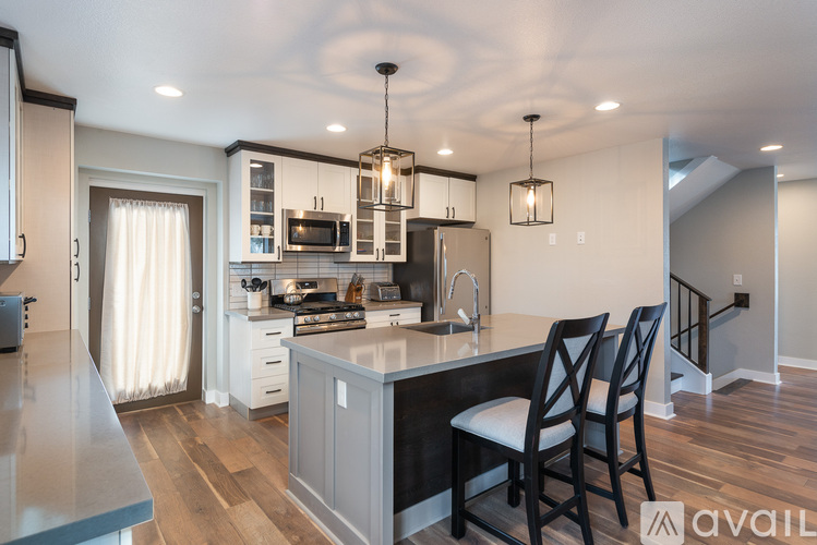 2655 Steele Street 4 Beds Single Family Home for Rent - Photo gallery 3