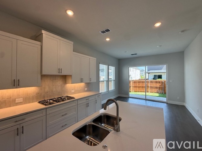 11728 Chartwell Court 4 Beds Single Family Home for Rent - Photo gallery 3