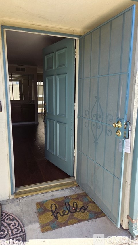 116 S Chapel Ave 2 Beds Apartment for Rent