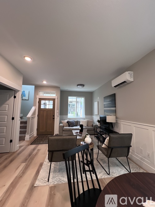3618 SW Vermont Street 2 Beds Single Family Home for Rent - Photo gallery 1