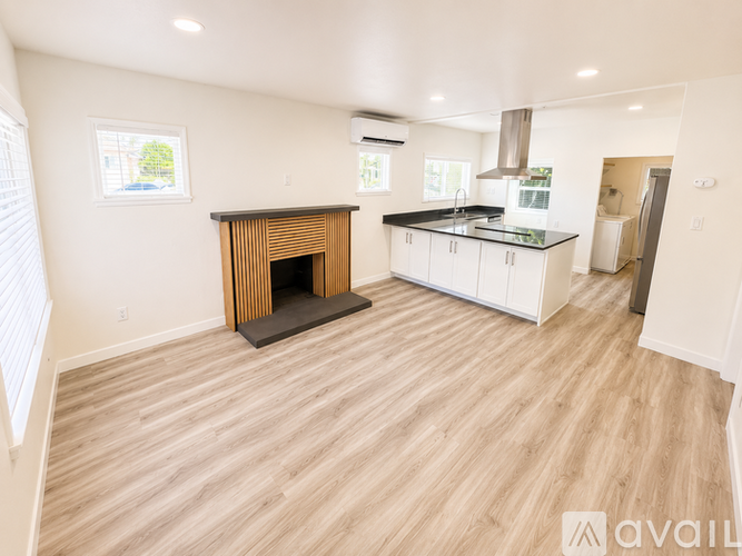 4577 34th St 2 Beds Single Family Home for Rent - Photo gallery 2