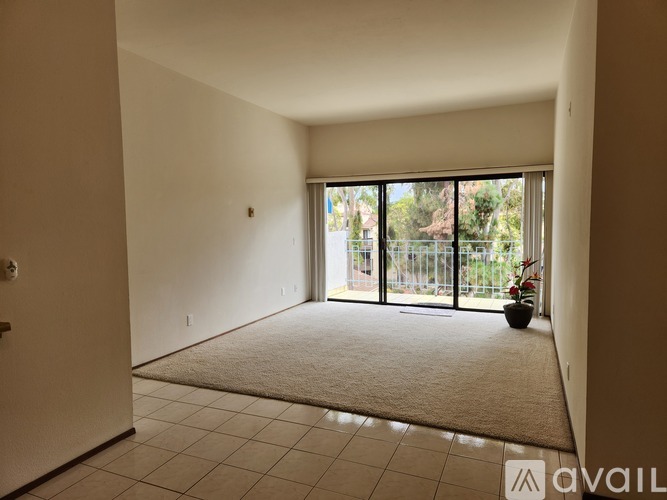 8328 Regents Rd 2 Beds Condo for Rent - Photo gallery 2