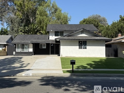 14962 Rolling Ridge Drive 5 Beds Apartment for Rent