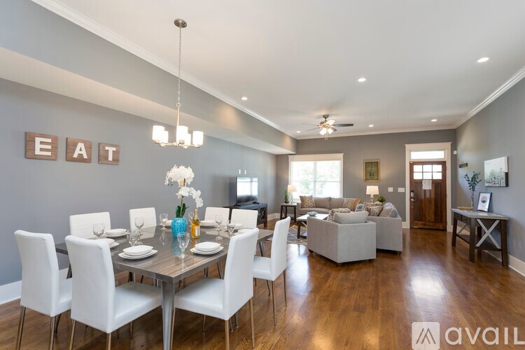 1413B Meridian St 4 Beds Single Family Home for Rent - Photo gallery 1