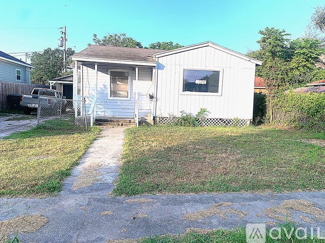 2017 Yale St 4 Beds Single Family Home for Rent - Photo gallery 5