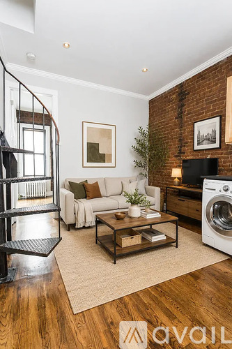 219 East 23rd St 3 Beds Apartment for Rent - Photo gallery 4