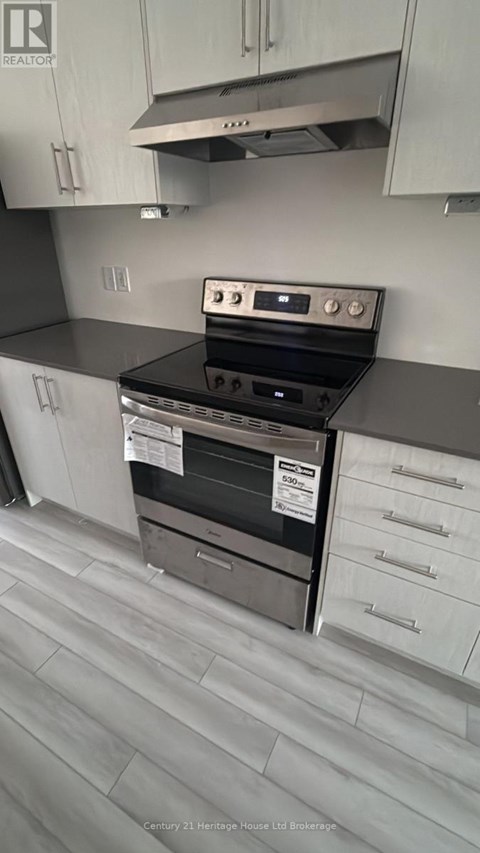 464 JACK WILFORD WAY 3 Beds Apartment for Rent