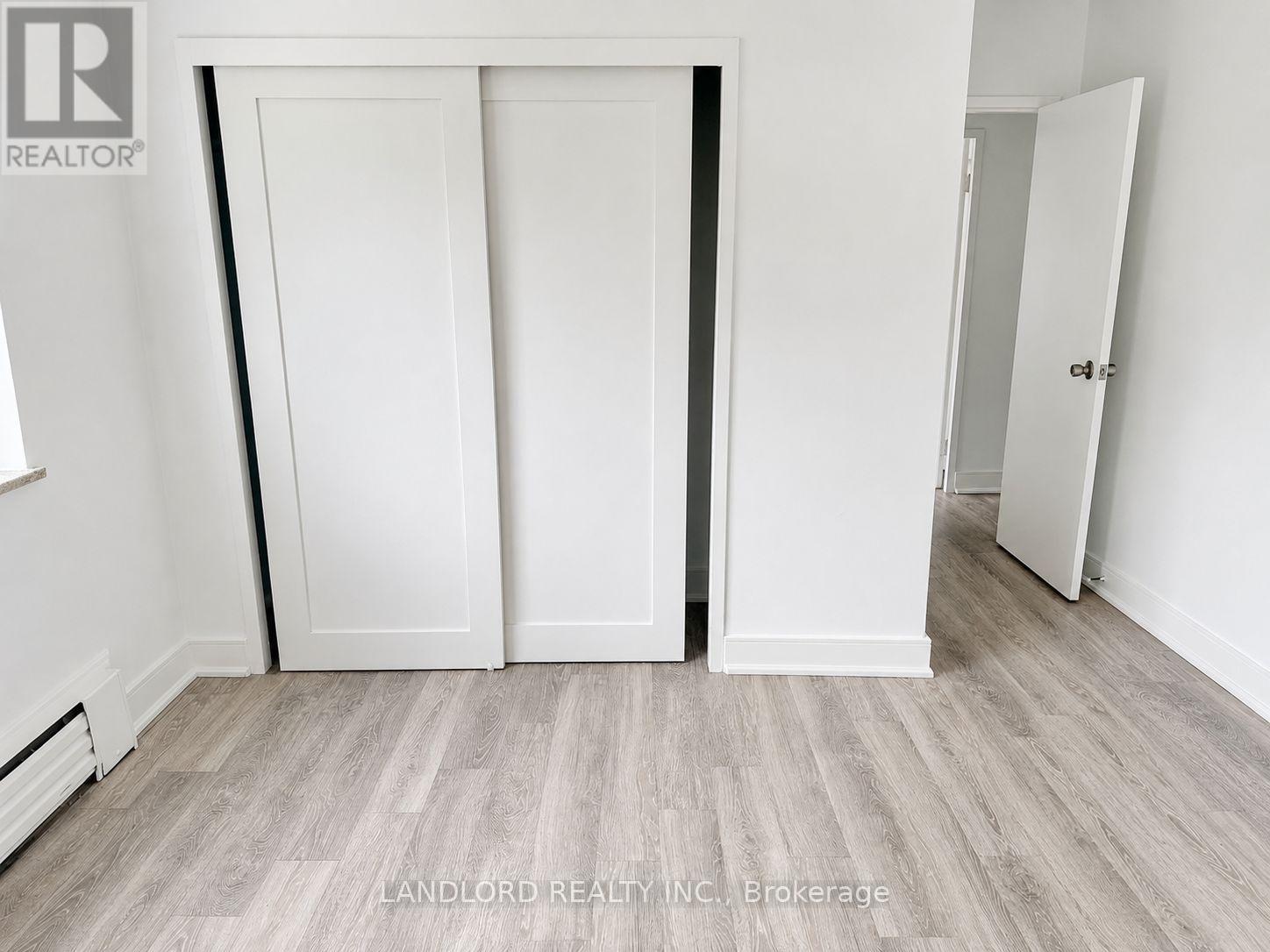 2 bedroom apartment - 31 - 140 SPRINGHURST AVENUE 31, Toronto (South Parkdale) 5