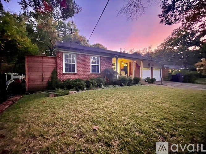 718 West Colorado Boulevard 3 Beds Single Family Home for Rent - Photo gallery 1