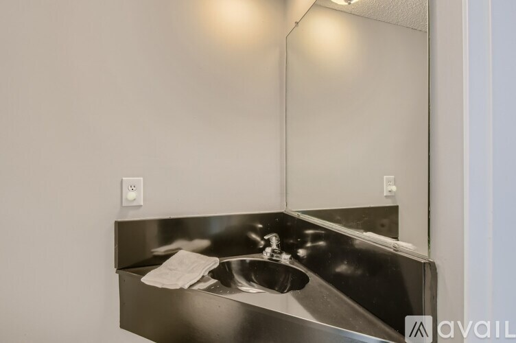 1127 Landmark Trail South 2 Beds Townhouse for Rent - Photo gallery 5
