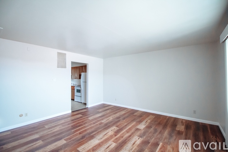 4825 Hill Ave 1 Apartment for Rent - Photo gallery 4