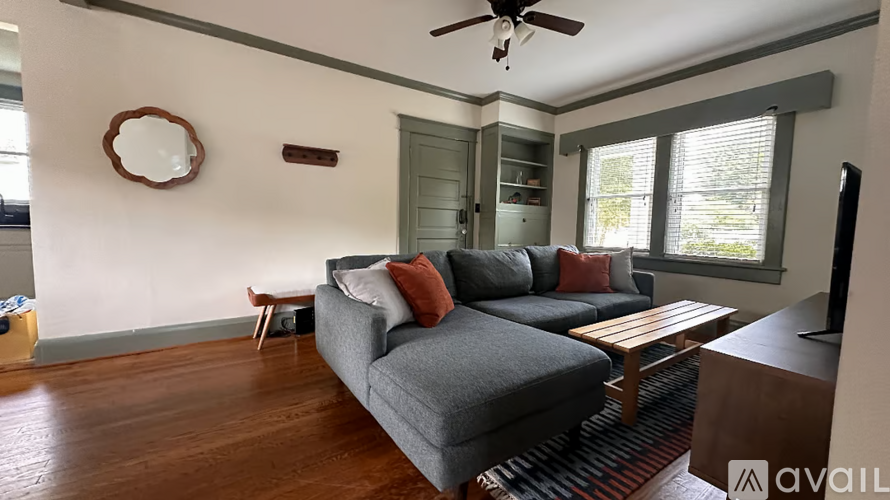 1709 Bellevue Avenue 2 Beds Apartment for Rent - Photo gallery 5