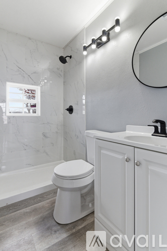 1717 N Harvard Ave 3 Beds Single Family Home for Rent - Photo gallery 2