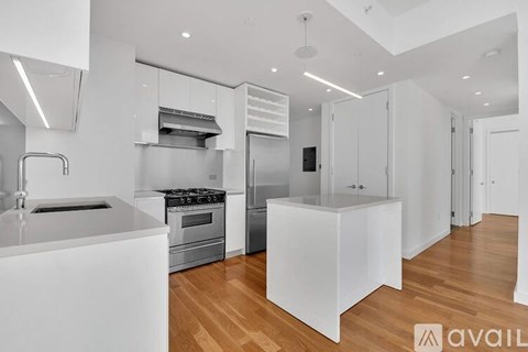 430 Albee Square 2 Beds Apartment for Rent