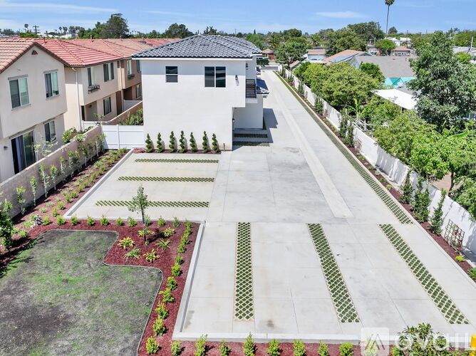 8224 Starr Street 3 Beds Single Family Home for Rent - Photo gallery 2