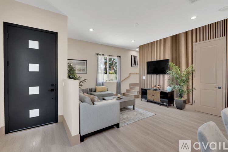8224 Starr Street 3 Beds Single Family Home for Rent - Photo gallery 3