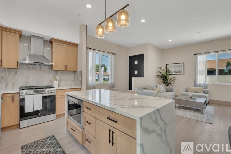 8224 Starr Street 3 Beds Single Family Home for Rent - Photo gallery 5